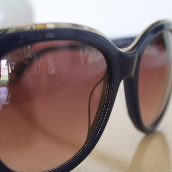 Nine West Sunglasses - Picture 5 of 6